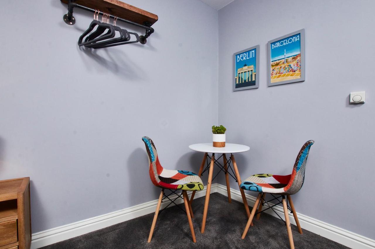 Delven House, Apartment 5 - Self Check-In, Self-Catering Serviced Apartment For East Midlands Airport Castle Donington Bagian luar foto