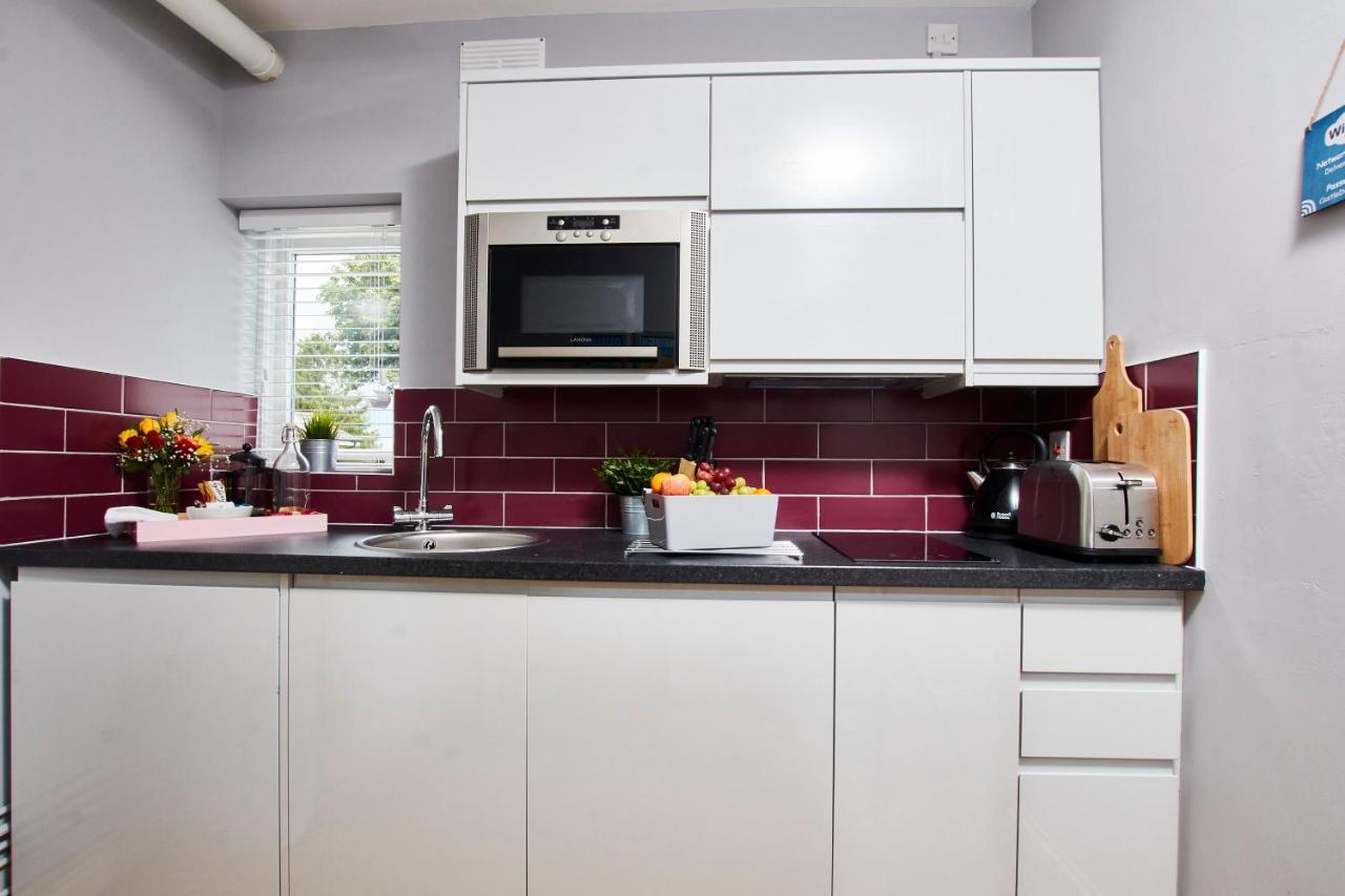 Delven House, Apartment 5 - Self Check-In, Self-Catering Serviced Apartment For East Midlands Airport Castle Donington Bagian luar foto