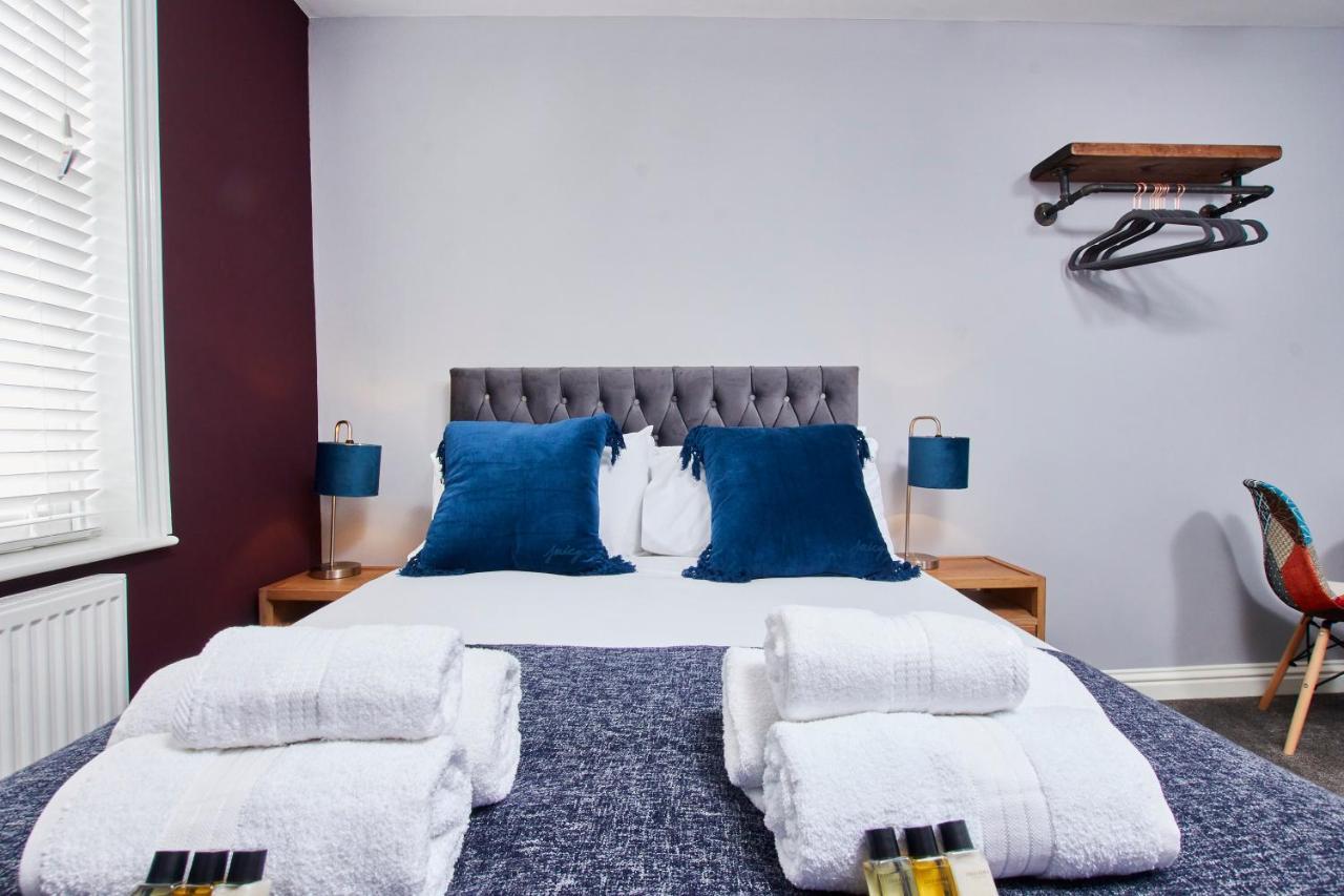 Delven House, Apartment 5 - Self Check-In, Self-Catering Serviced Apartment For East Midlands Airport Castle Donington Bagian luar foto